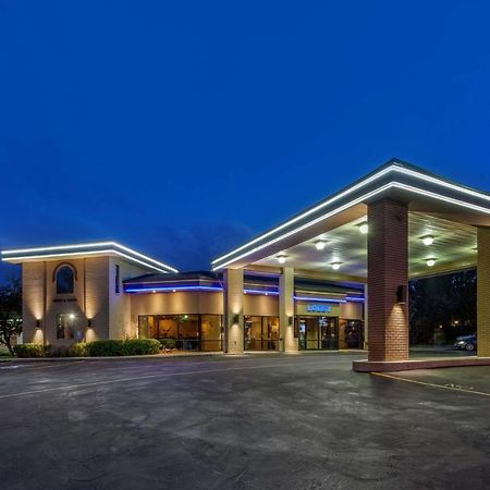 Best Western Dunmar Inn Эванстон Экстерьер фото